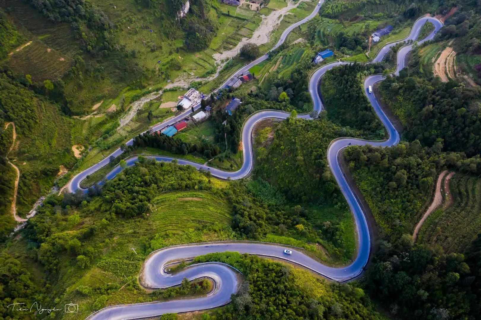 Hà Giang – Đồng Văn Cột Cờ Lũng Cú – Mèo Vạc –Hồ Ba Bể