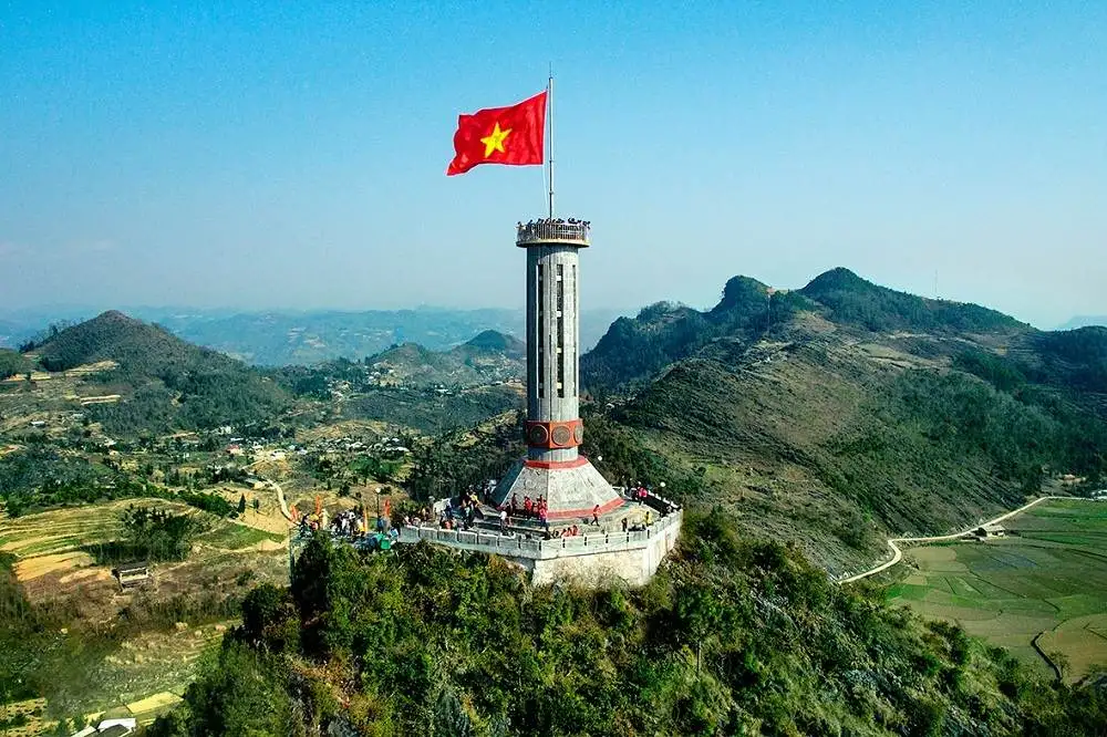 VÒNG CUNG ĐÔNG BẮC : HÀ GIANG-ĐỒNG VĂN- MÃ PÌ LÈNG-CAO BẰNG-MÈO VẠC-THÁC BẢN GIỐC - LẠNG SƠN